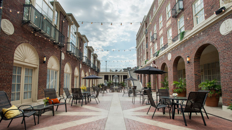 <b>Magnolia Omaha Lobby</b>. Images powered by <a href="https://www.leonardoworldwide.com/" title="Leonardo Worldwide" target="_blank">Leonardo</a>.