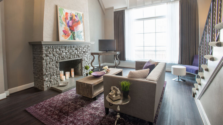 Magnolia Omaha Suite