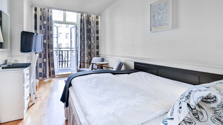 <b>Poseidon Hotel Room</b>. Images powered by <a href="https://www.leonardoworldwide.com/" title="Leonardo Worldwide" target="_blank">Leonardo</a>.