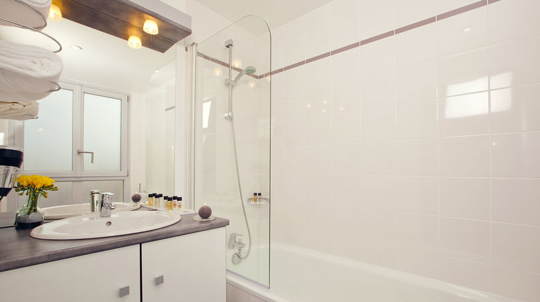 <b>Residhome Neuilly Bords de Marne Room</b>. Images powered by <a href="https://www.leonardoworldwide.com/" title="Leonardo Worldwide" target="_blank">Leonardo</a>.