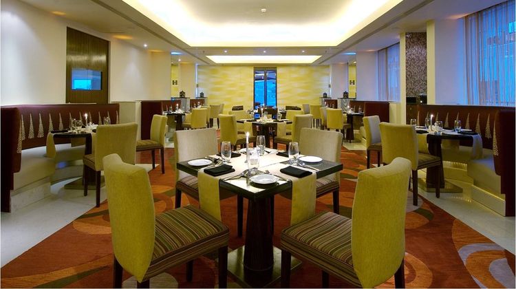 Vivanta Vijayawada, MG Road Restaurant