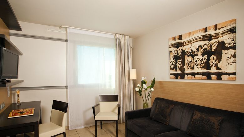 <b>Residhome Occitania Room</b>. Images powered by <a href="https://www.leonardoworldwide.com/" title="Leonardo Worldwide" target="_blank">Leonardo</a>.