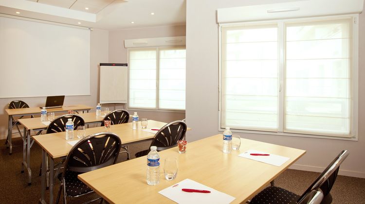 Residhome Appart Hotel du Theatre Meeting