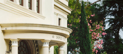 The Ashbee Hotel Exterior