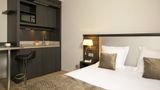 Sejours & Affaires Mirabeau Room