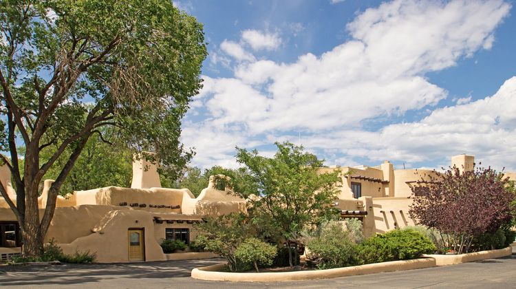 Sagebrush Inn & Conference Center Exterior
