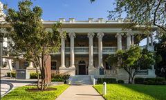 Hotel Ella