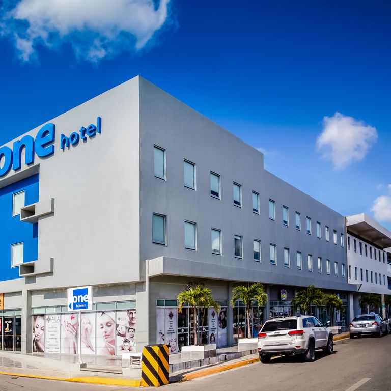 One Playa del Carmen