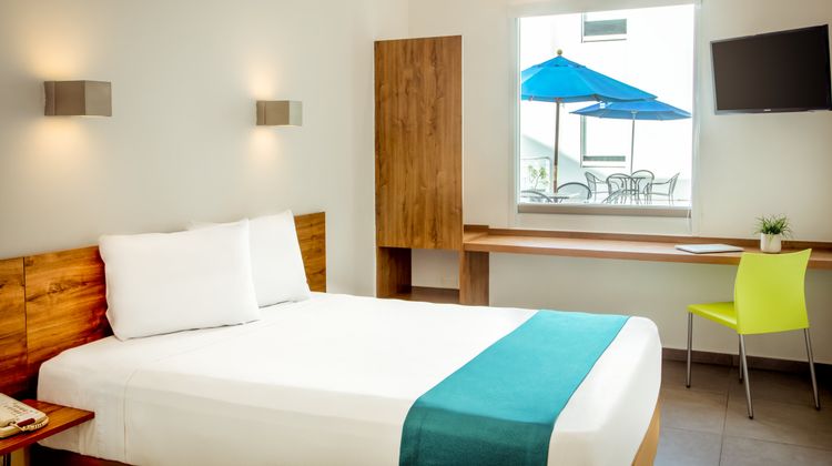 One Playa del Carmen Room