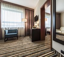 Hotel Victor Pruszkow by DeSilva Room