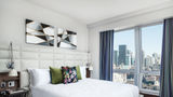 <b>The Langham, New York, Fifth Avenue Suite</b>. Images powered by <a href="https://www.leonardoworldwide.com/" title="Leonardo Worldwide" target="_blank">Leonardo</a>.