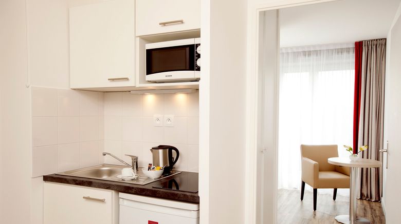 <b>Sejours & Affaires Paris Bagneux Room</b>. Images powered by <a href="https://www.leonardoworldwide.com/" title="Leonardo Worldwide" target="_blank">Leonardo</a>.