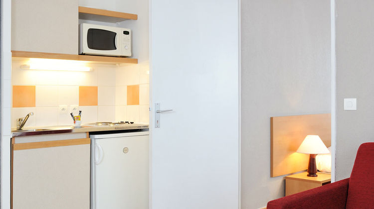 Sejours & Affaires Paris Nanterre Room