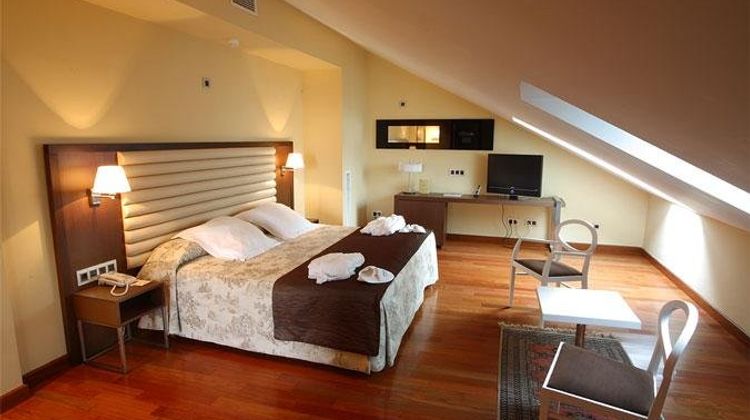 Paris Spa Hotel Room