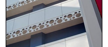 Caravel Hotel Exterior