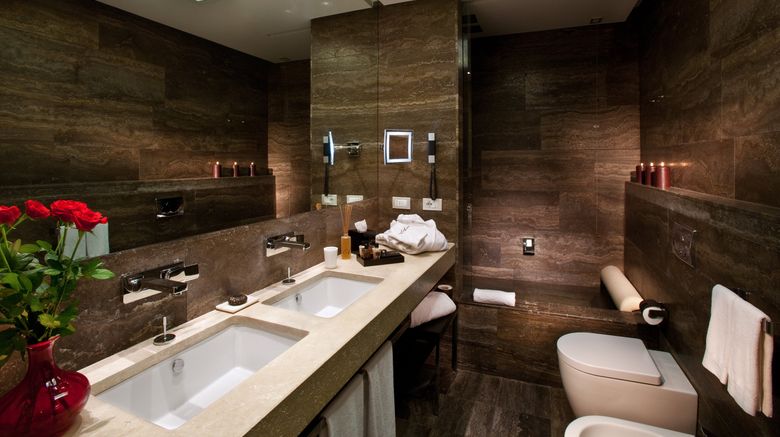 <b>The Ashbee Hotel Room</b>. Images powered by <a href="https://www.leonardoworldwide.com/" title="Leonardo Worldwide" target="_blank">Leonardo</a>.
