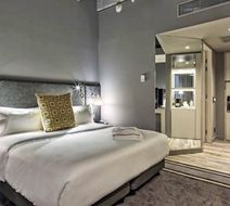 Movich Buro 51 Hotel Room