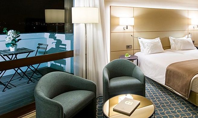 Hotel Dom Henrique Room