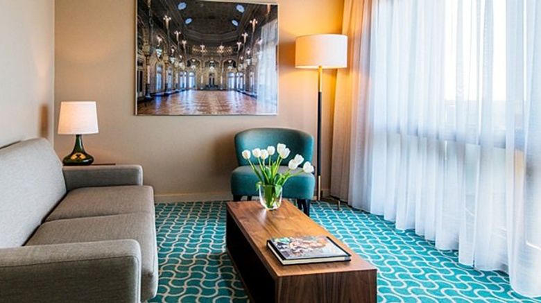 <b>Hotel Dom Henrique Suite</b>. Images powered by <a href="https://www.leonardoworldwide.com/" title="Leonardo Worldwide" target="_blank">Leonardo</a>.
