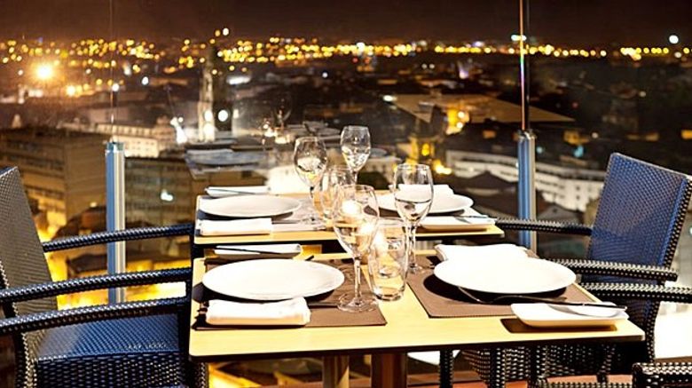 <b>Hotel Dom Henrique Restaurant</b>. Images powered by <a href="https://www.leonardoworldwide.com/" title="Leonardo Worldwide" target="_blank">Leonardo</a>.