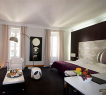 Suites Prado Room