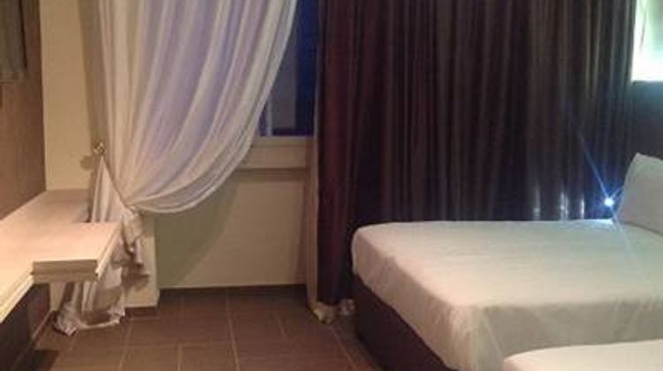 Hotel California Room