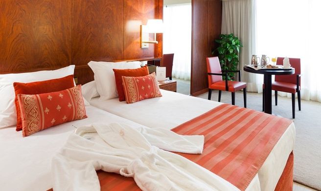 Royal Plaza Hotel Room