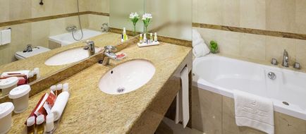 Royal Plaza Hotel Room