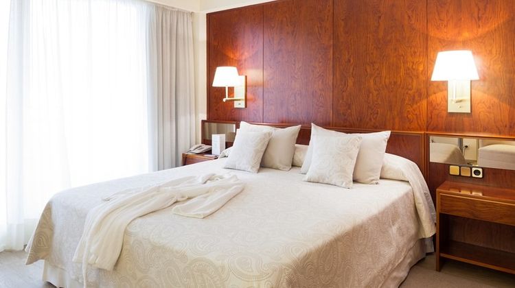 Royal Plaza Hotel Room