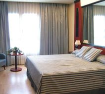 Olympia Hotel Events & Spa Room