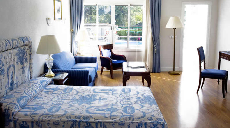 Osuna Hotel Room