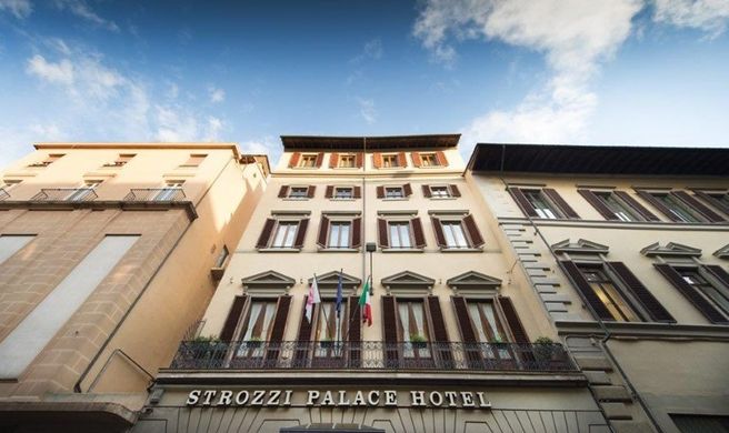 Strozzi Palace Hotel Exterior