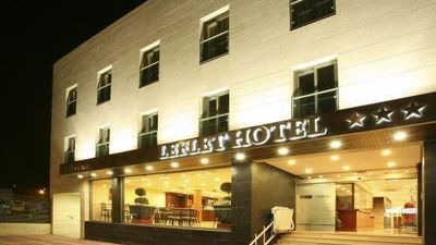 Hotel Leflet Valme