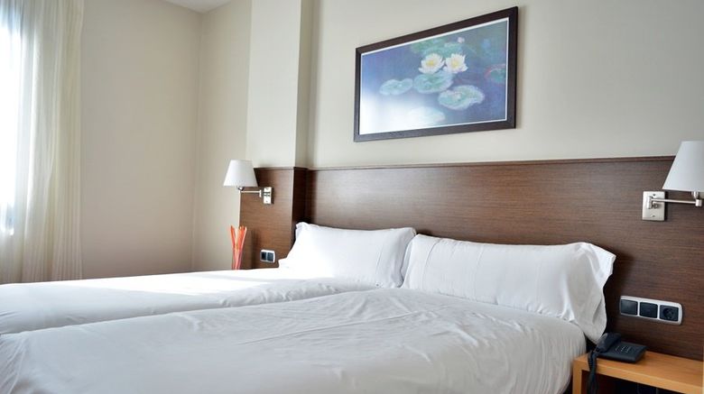 <b>Hotel Palacio De Congresos Room</b>. Images powered by <a href="https://www.leonardoworldwide.com/" title="Leonardo Worldwide" target="_blank">Leonardo</a>.