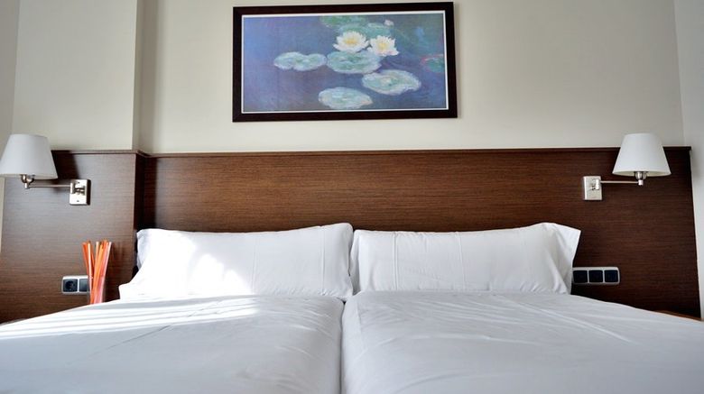 <b>Hotel Palacio De Congresos Room</b>. Images powered by <a href="https://www.leonardoworldwide.com/" title="Leonardo Worldwide" target="_blank">Leonardo</a>.