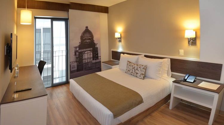 Hotel Plaza Revolucion Room