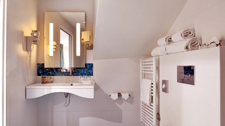 <b>Serotel Suites Opera Room</b>. Images powered by <a href="https://www.leonardoworldwide.com/" title="Leonardo Worldwide" target="_blank">Leonardo</a>.