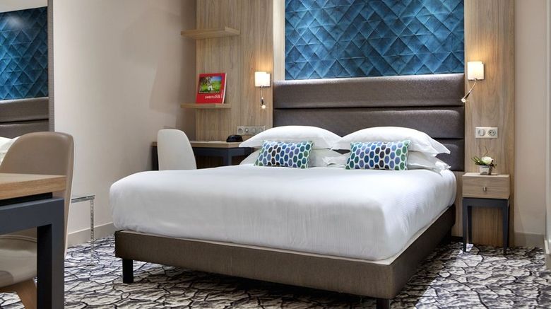 <b>Serotel Suites Opera Room</b>. Images powered by <a href="https://www.leonardoworldwide.com/" title="Leonardo Worldwide" target="_blank">Leonardo</a>.