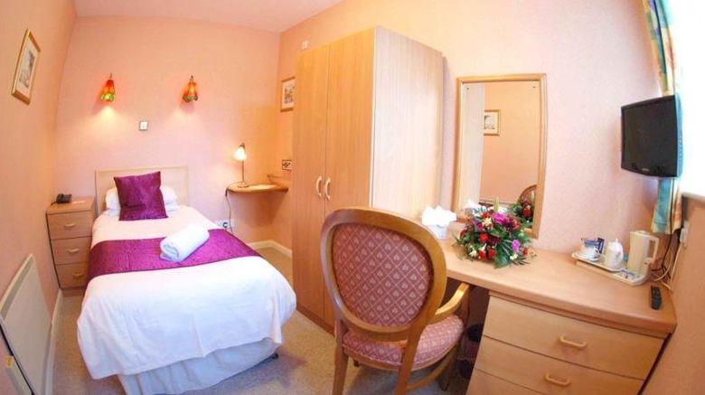 <b>Chy-An-Albany Room</b>. Images powered by <a href="https://www.leonardoworldwide.com/" title="Leonardo Worldwide" target="_blank">Leonardo</a>.