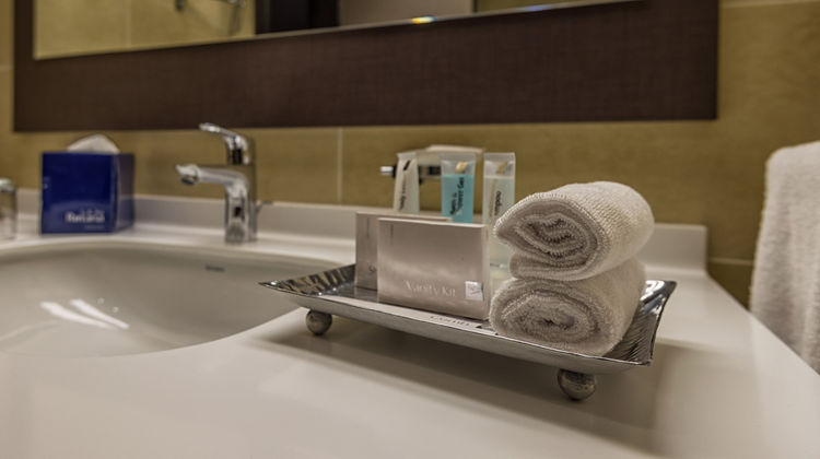 Kin Plaza Arjaan by Rotana Room