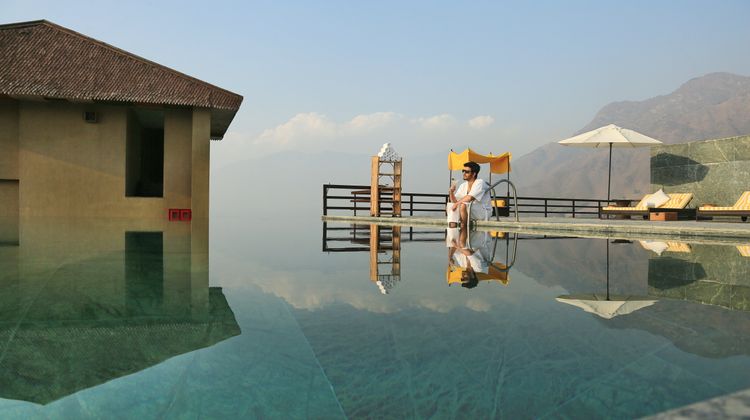 Taj-Dal View, Srinagar Pool
