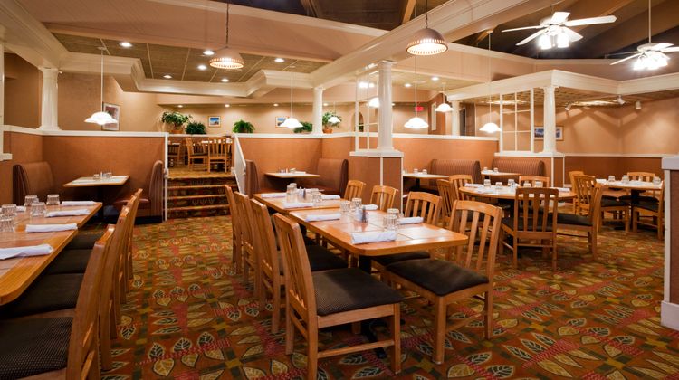 Holiday Inn Hotel & Suites St Cloud Restaurant