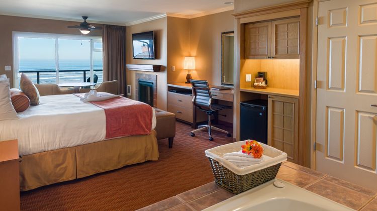 Hallmark Resort Room