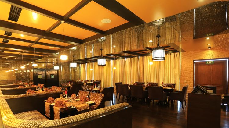 Taj-Dal View, Srinagar Restaurant