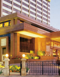 Taj Lands End