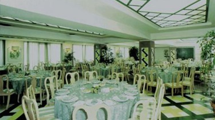 Hotel Aris Garden Restaurant