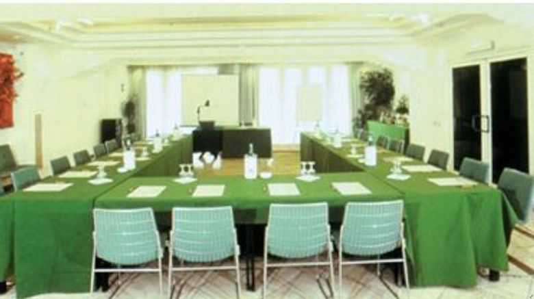<b>Hotel Aris Garden Meeting</b>. Images powered by <a href="https://www.leonardoworldwide.com/" title="Leonardo Worldwide" target="_blank">Leonardo</a>.