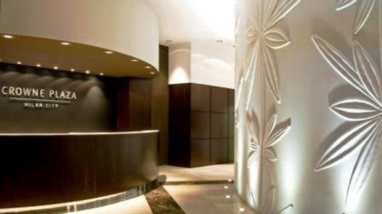 Crowne Plaza Milan City Lobby
