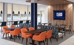 Holiday Inn Express & Suites Joplin SE