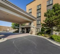 Holiday Inn Express & Suites Weatherford Exterior